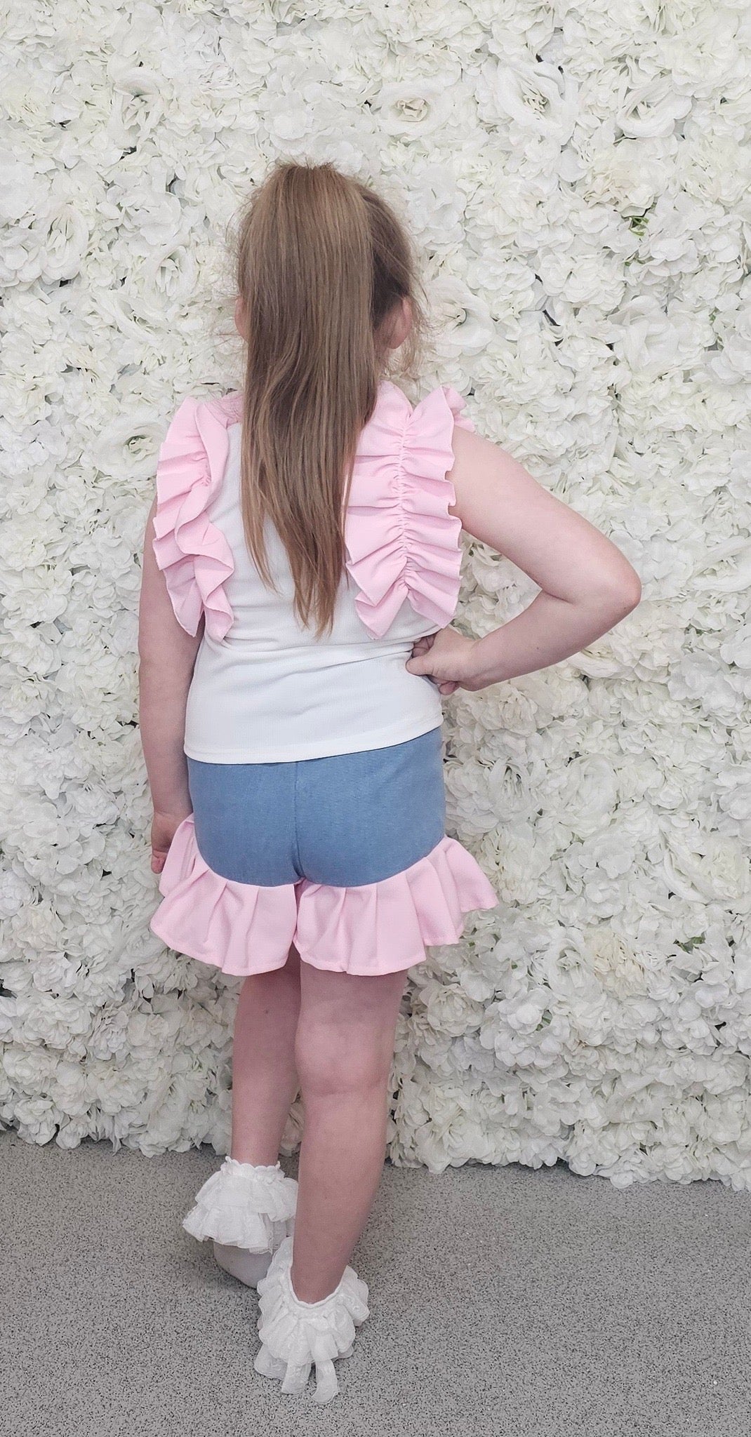 Girls ruffle short set